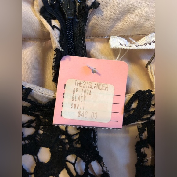 NWT Blu Pepper Women’s Lace Mini Formal Dress - Picture 4 of 16